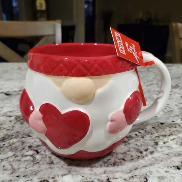 Hearts Gnome Mug-NWT - Picture 1 of 5